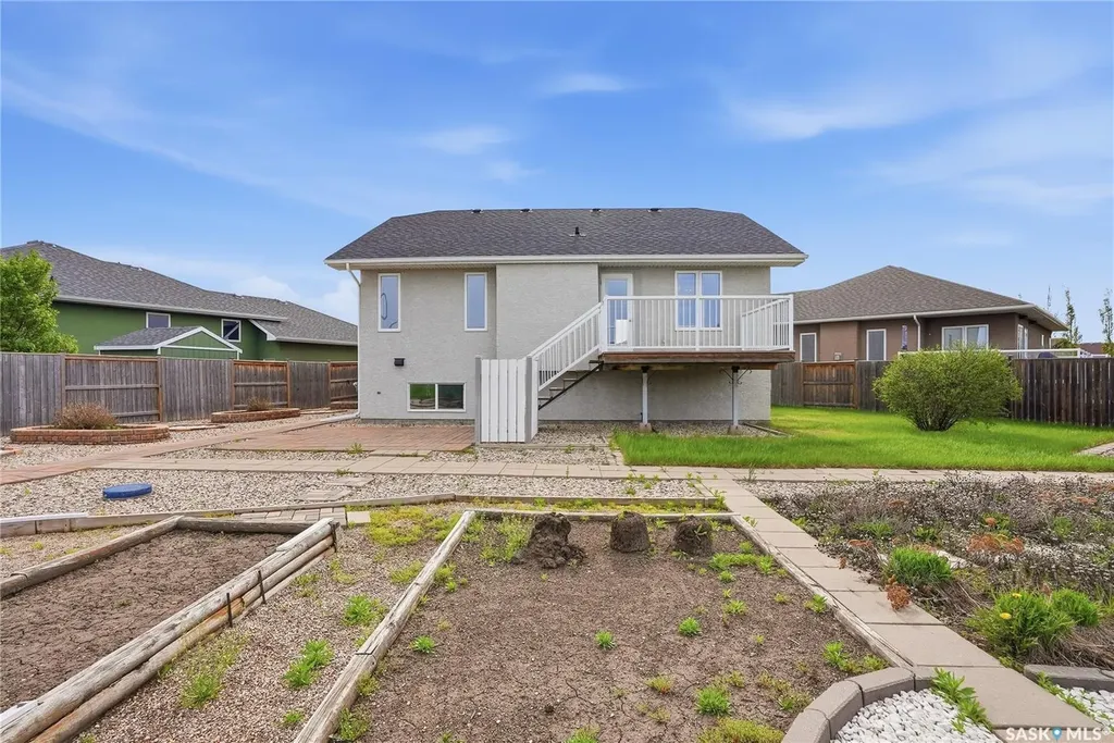 1134 Rempel Place Saskatoon SK S7T 0M2