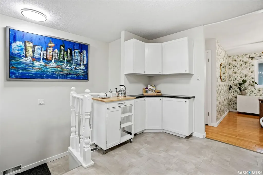14 Edenwold Crescent Regina SK S4R 8A3