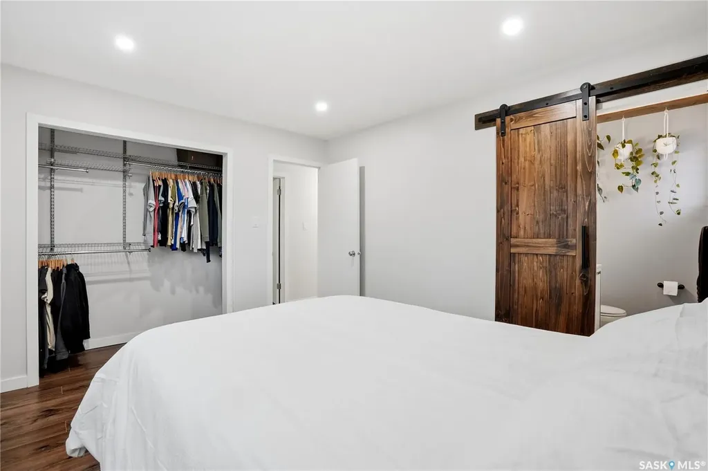 14 Edenwold Crescent Regina SK S4R 8A3
