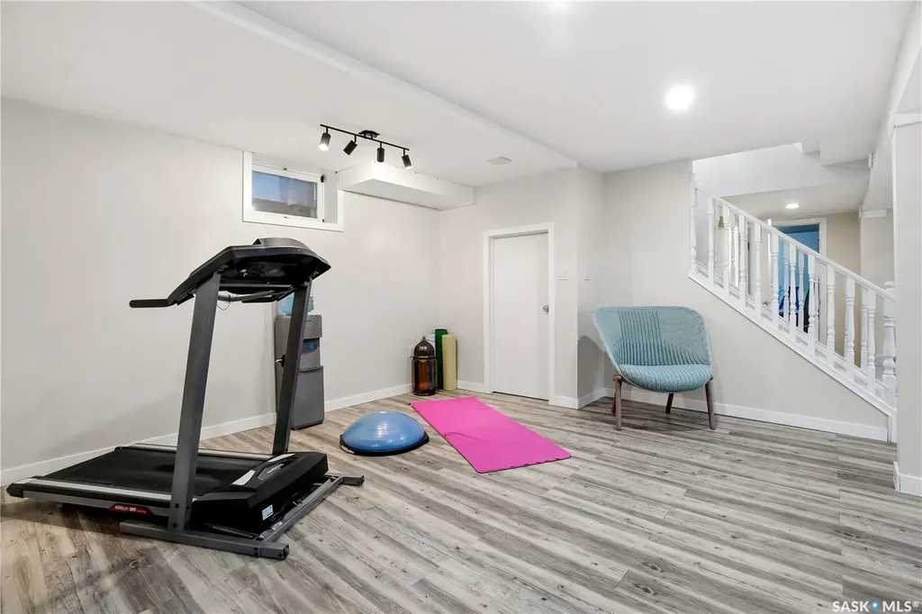 14 Edenwold Crescent Regina SK S4R 8A3