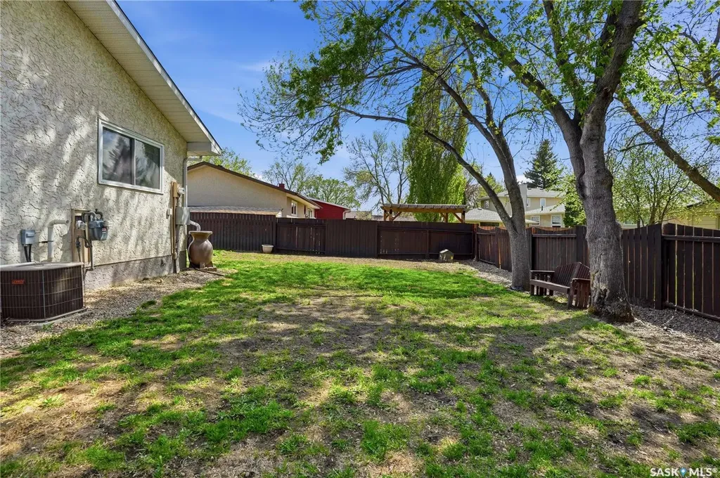 14 Edenwold Crescent Regina SK S4R 8A3