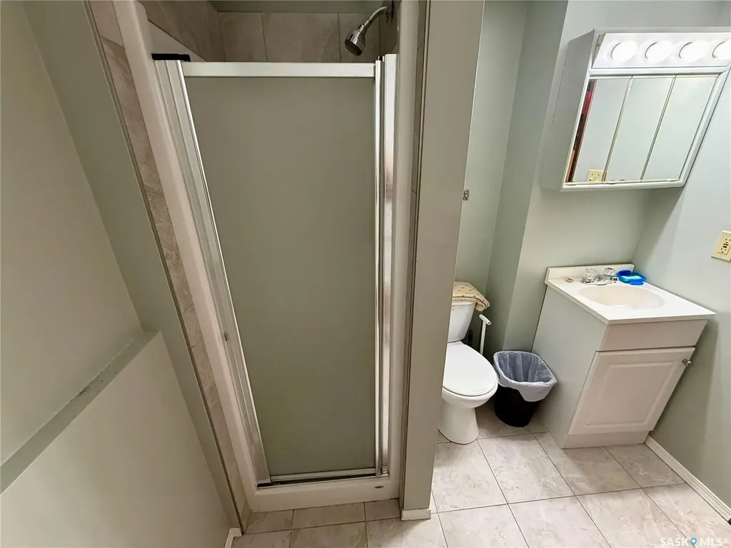 70 Hatton Crescent Regina SK S4N 5K6
