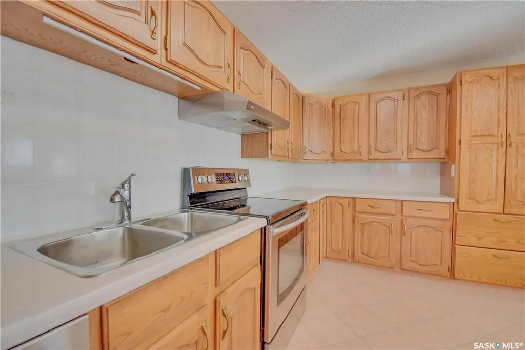 510 5th Avenue N Saskatoon SK S7K 2R2