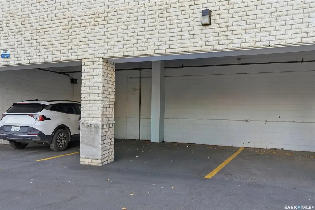 510 5th Avenue N Saskatoon SK S7K 2R2