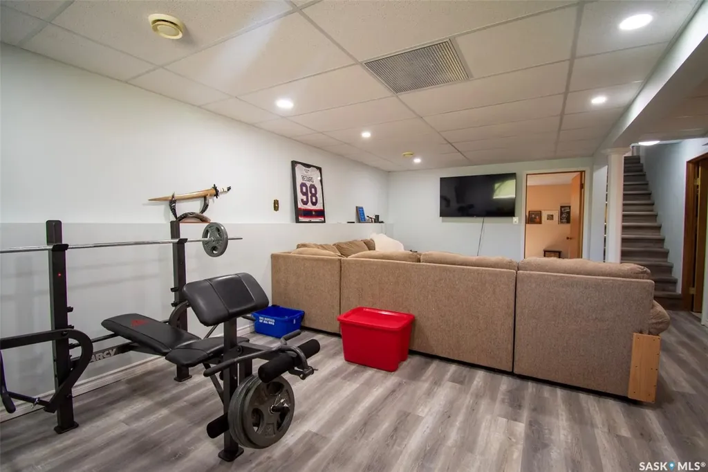 462 Fairchild Avenue Regina Beach SK S0G 4C0