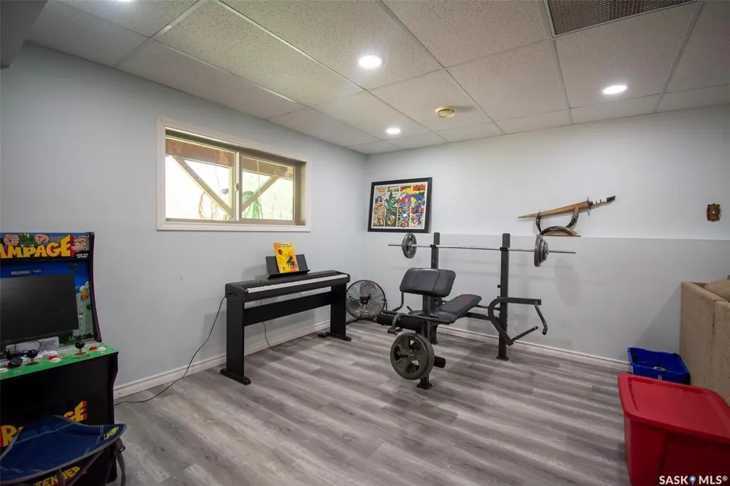 462 Fairchild Avenue Regina Beach SK S0G 4C0