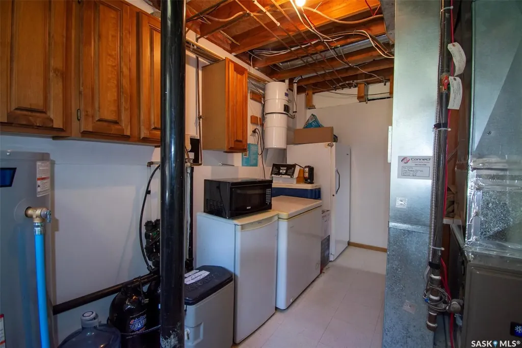 462 Fairchild Avenue Regina Beach SK S0G 4C0