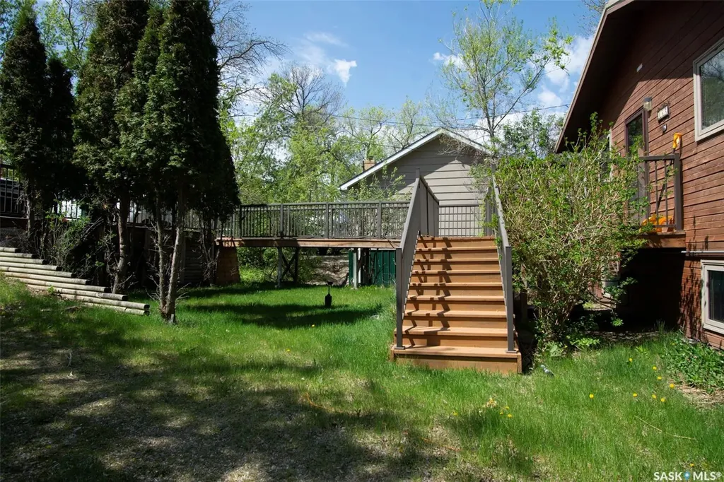 462 Fairchild Avenue Regina Beach SK S0G 4C0