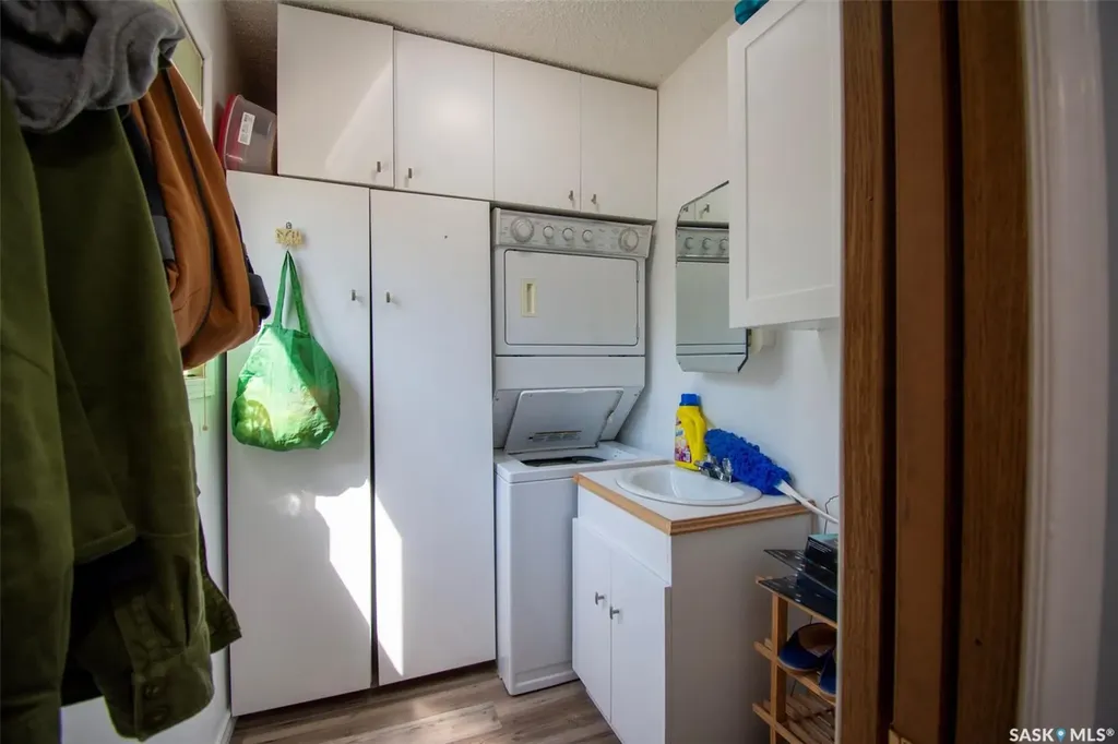 462 Fairchild Avenue Regina Beach SK S0G 4C0