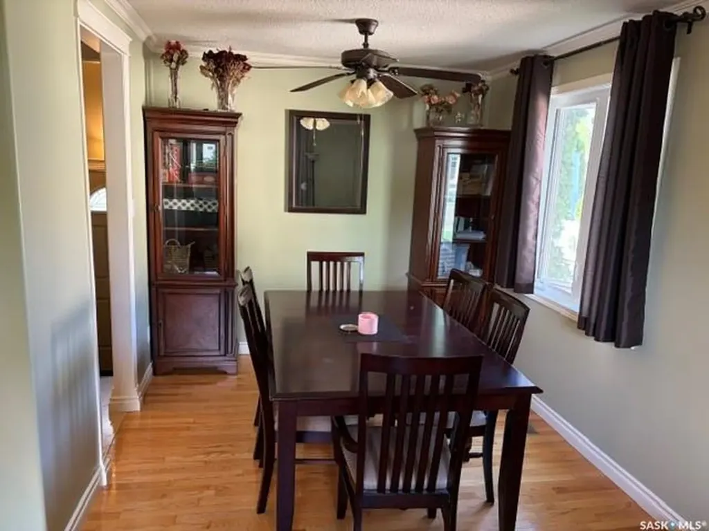158 Selkirk Crescent Saskatoon SK S7L 4J3
