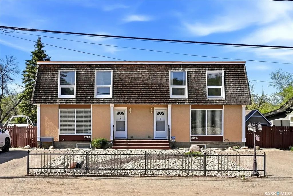 220 Qu'appelle Drive W Lumsden SK S0G 3C0