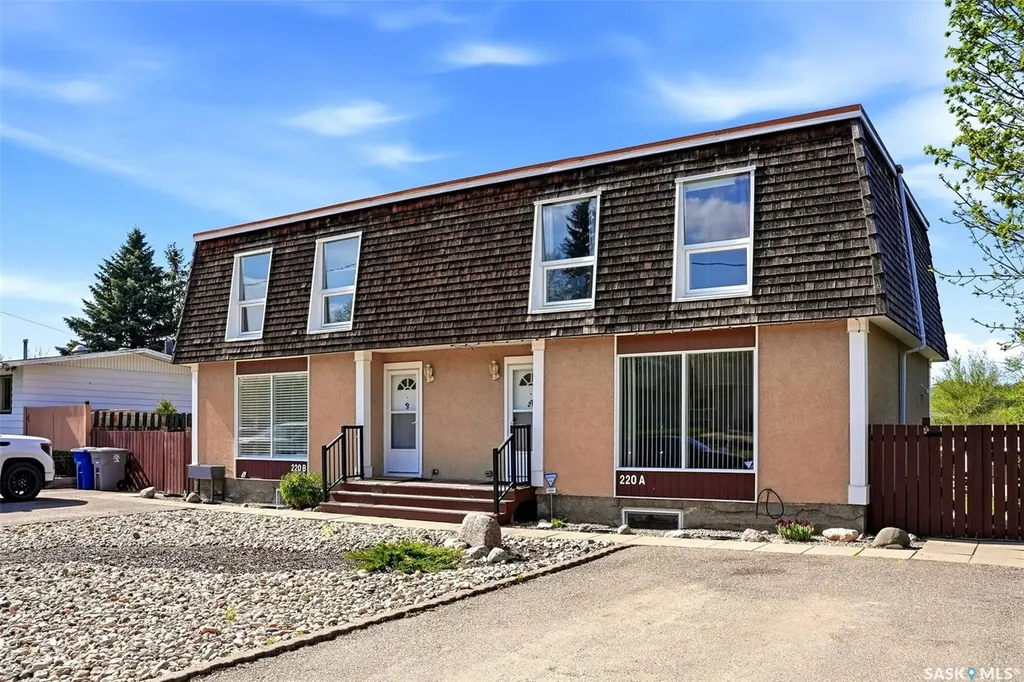 220 Qu'appelle Drive W Lumsden SK S0G 3C0