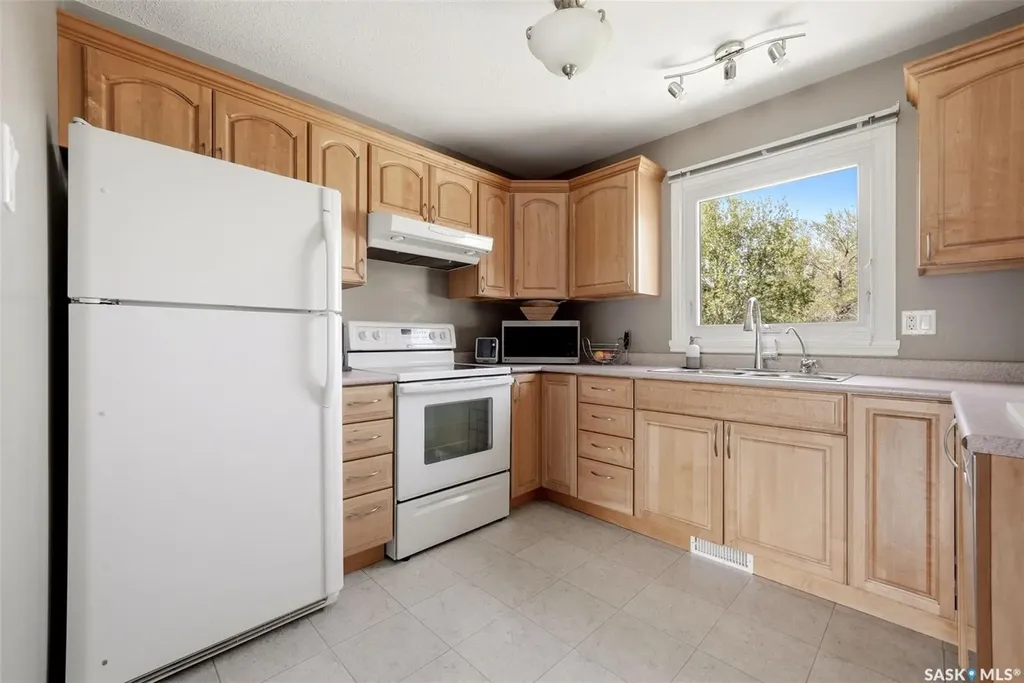 220 Qu'appelle Drive W Lumsden SK S0G 3C0