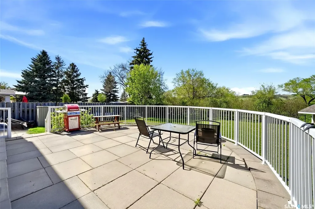 220 Qu'appelle Drive W Lumsden SK S0G 3C0