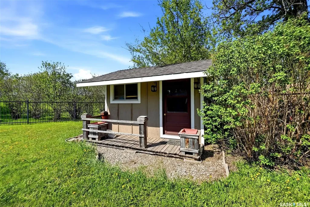 220 Qu'appelle Drive W Lumsden SK S0G 3C0