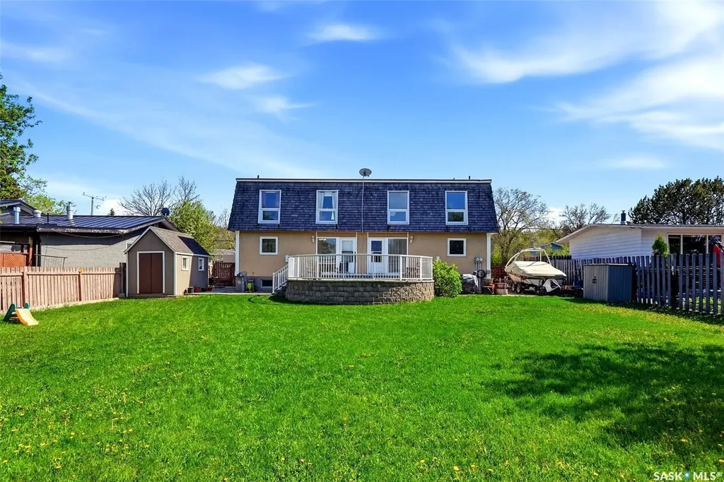 220 Qu'appelle Drive W Lumsden SK S0G 3C0