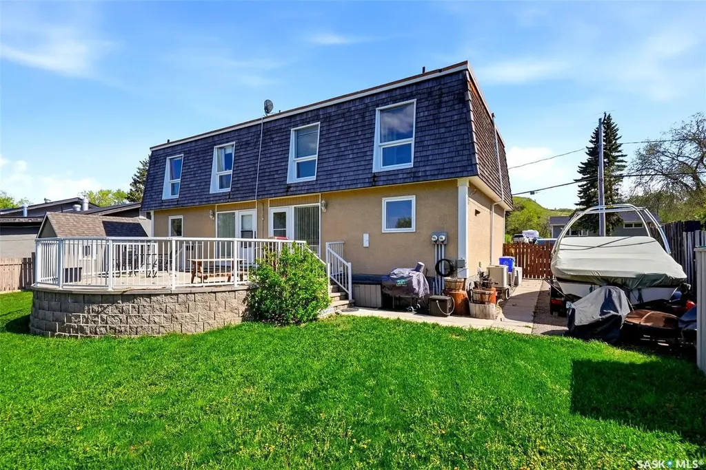 220 Qu'appelle Drive W Lumsden SK S0G 3C0