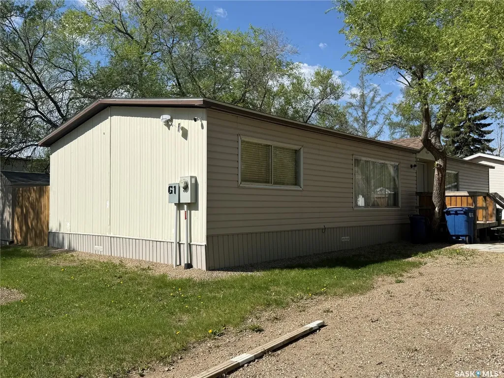 1455 9th Avenue NE Moose Jaw SK S6J 1C6