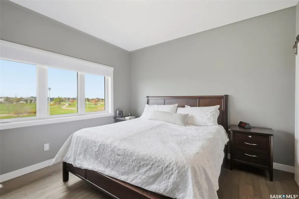 542 Pringle Crescent Saskatoon SK S7T 0W9