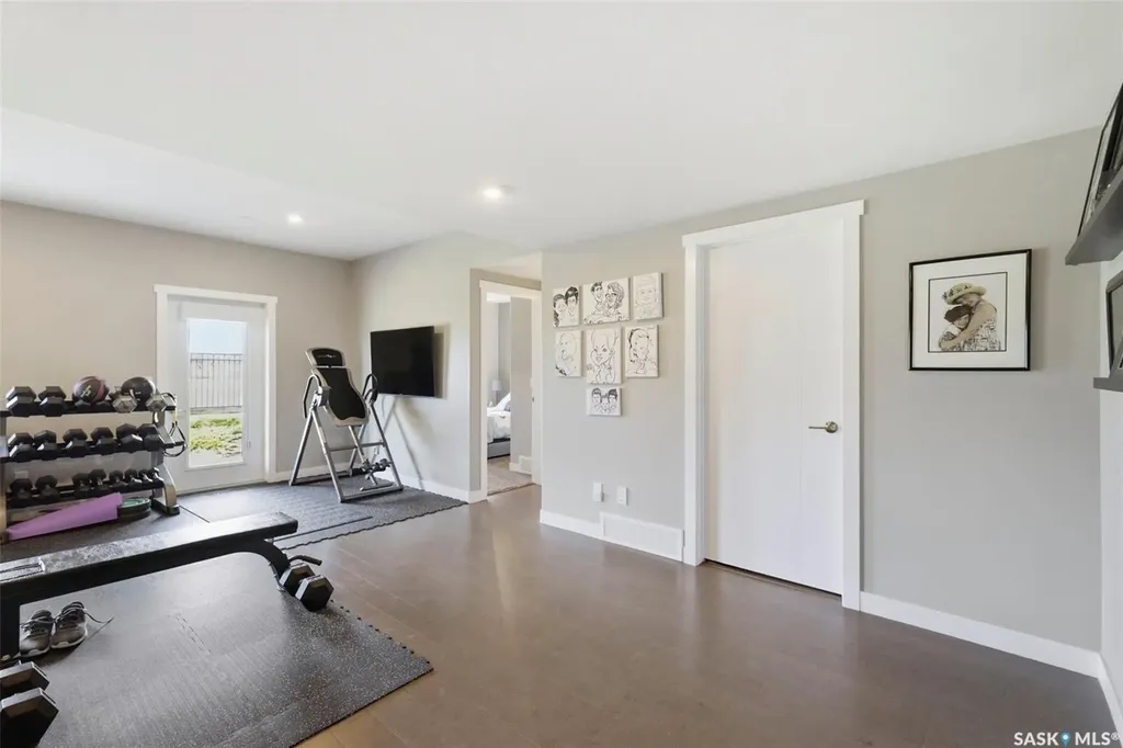 542 Pringle Crescent Saskatoon SK S7T 0W9