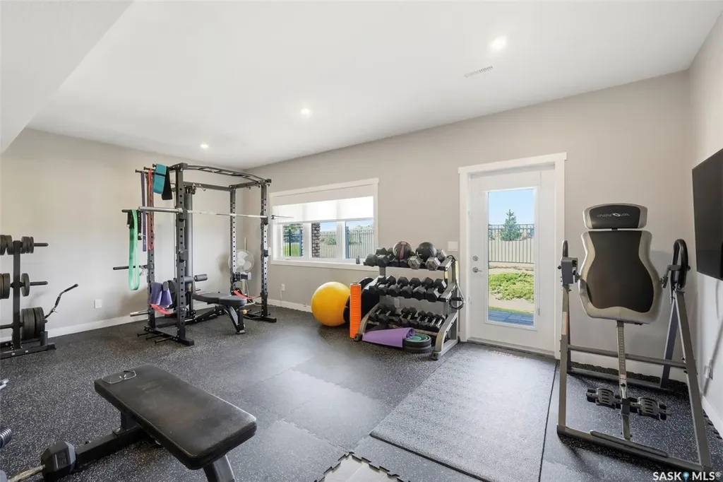 542 Pringle Crescent Saskatoon SK S7T 0W9