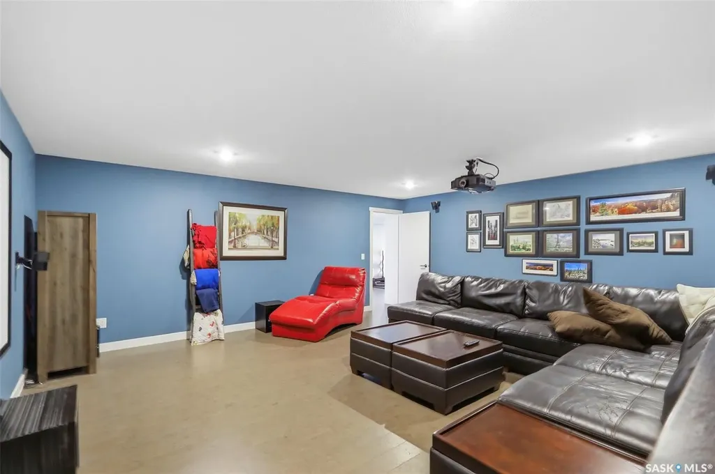 542 Pringle Crescent Saskatoon SK S7T 0W9