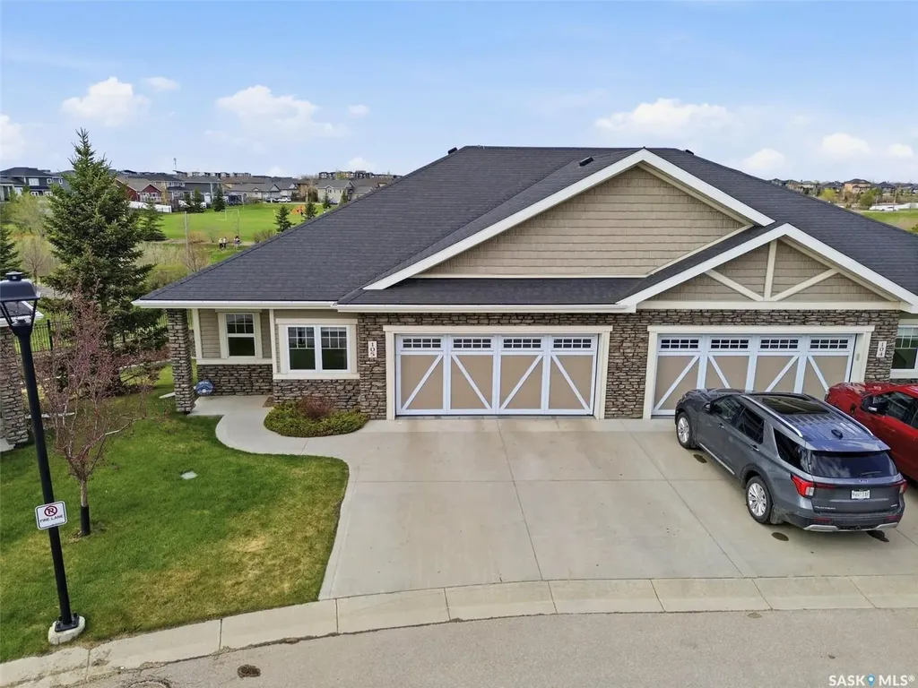 542 Pringle Crescent Saskatoon SK S7T 0W9