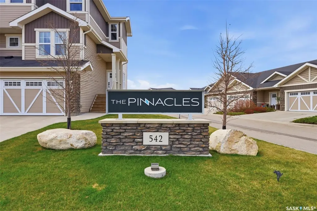 542 Pringle Crescent Saskatoon SK S7T 0W9