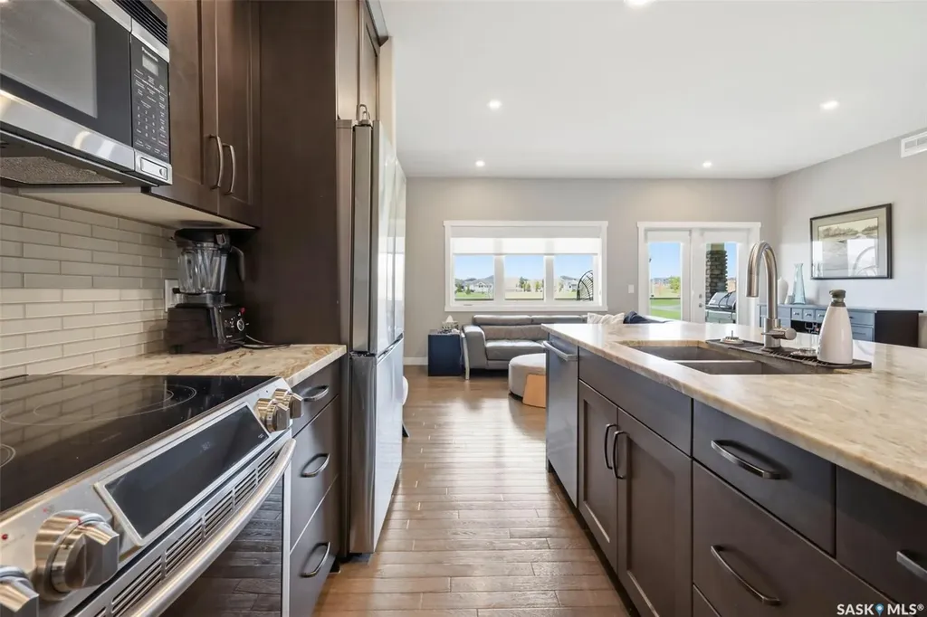 542 Pringle Crescent Saskatoon SK S7T 0W9