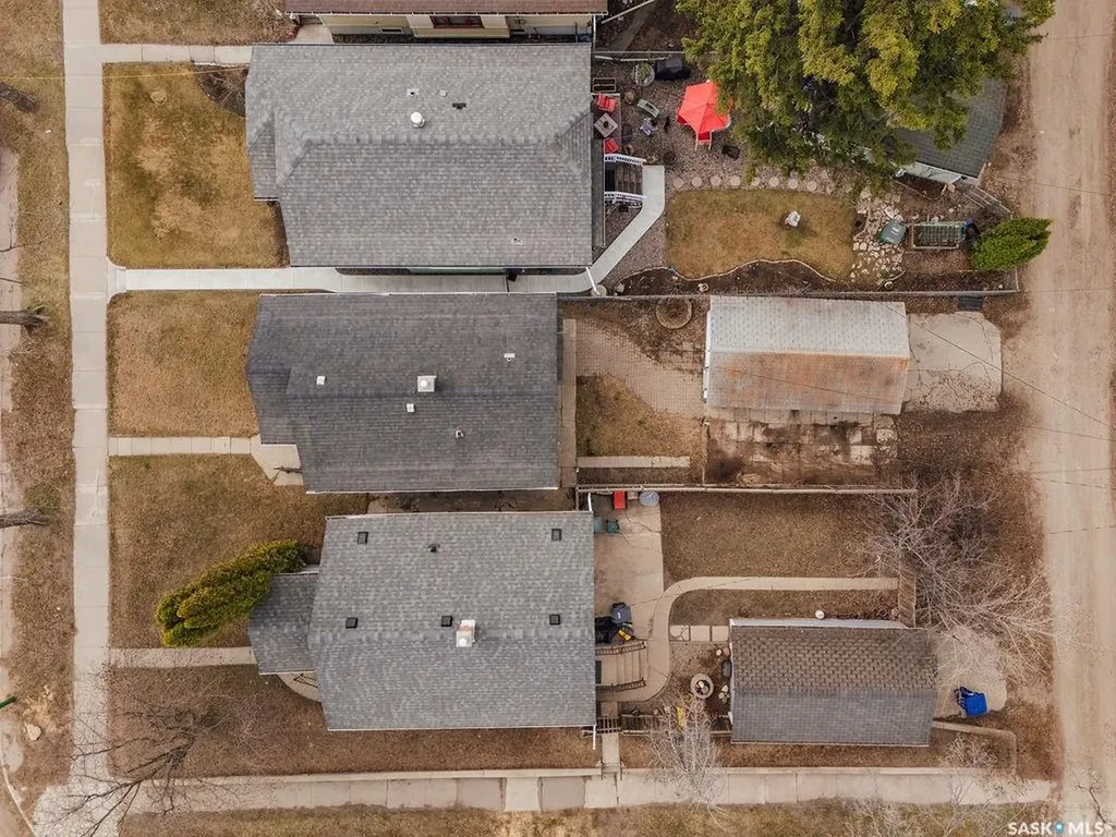 1304 Broadway Avenue Saskatoon SK S7H 2A6