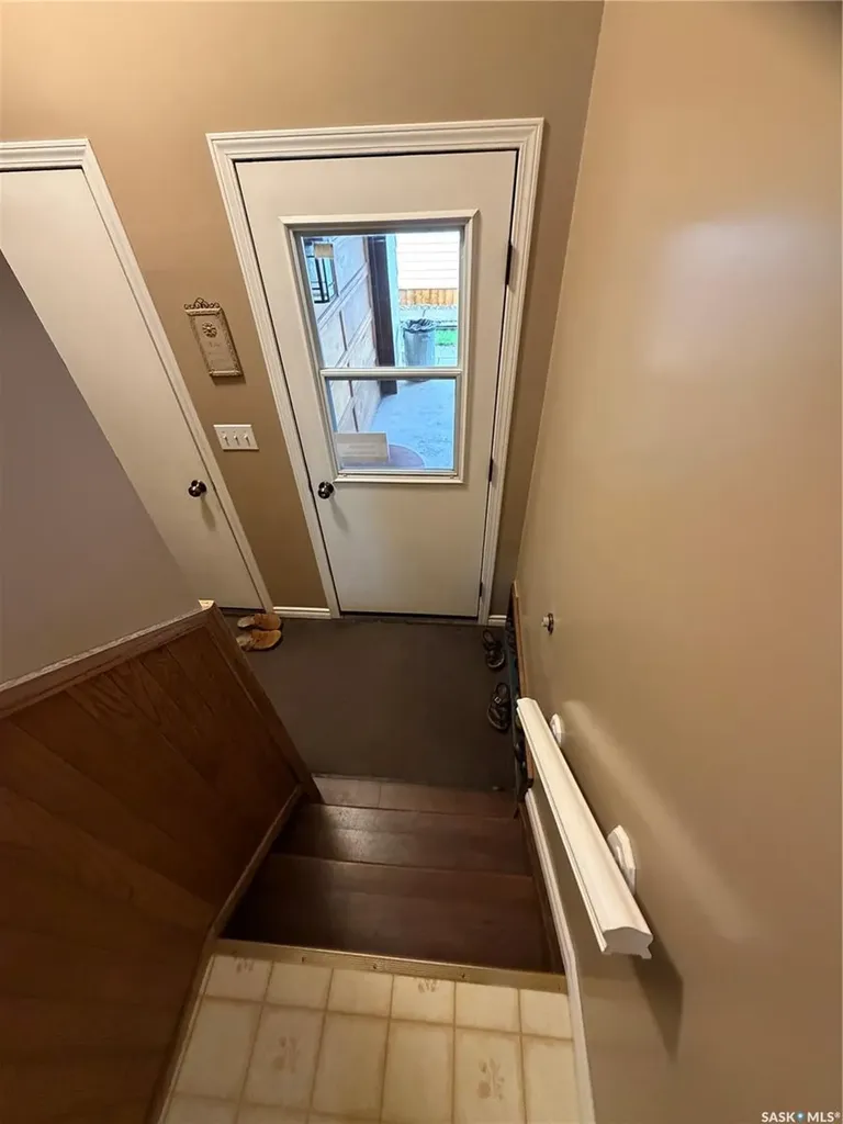 214 4th Street E Carnduff SK S0C 0S0