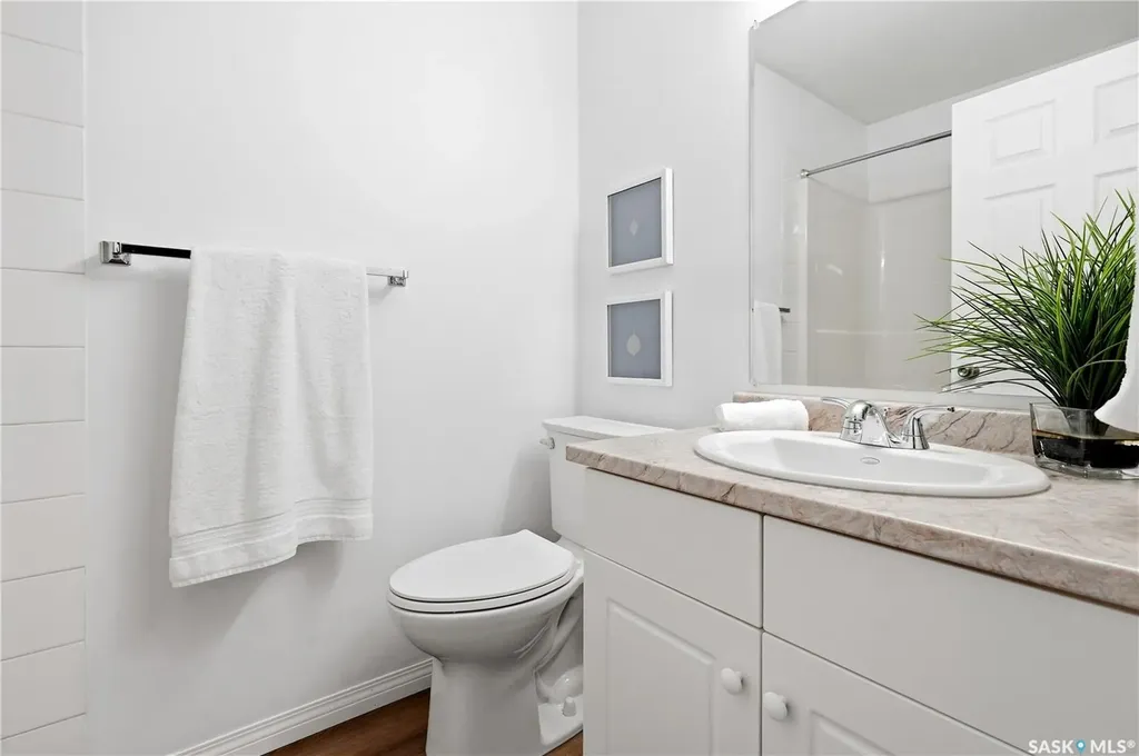 2248 Wascana Street Regina SK S4T 4K2