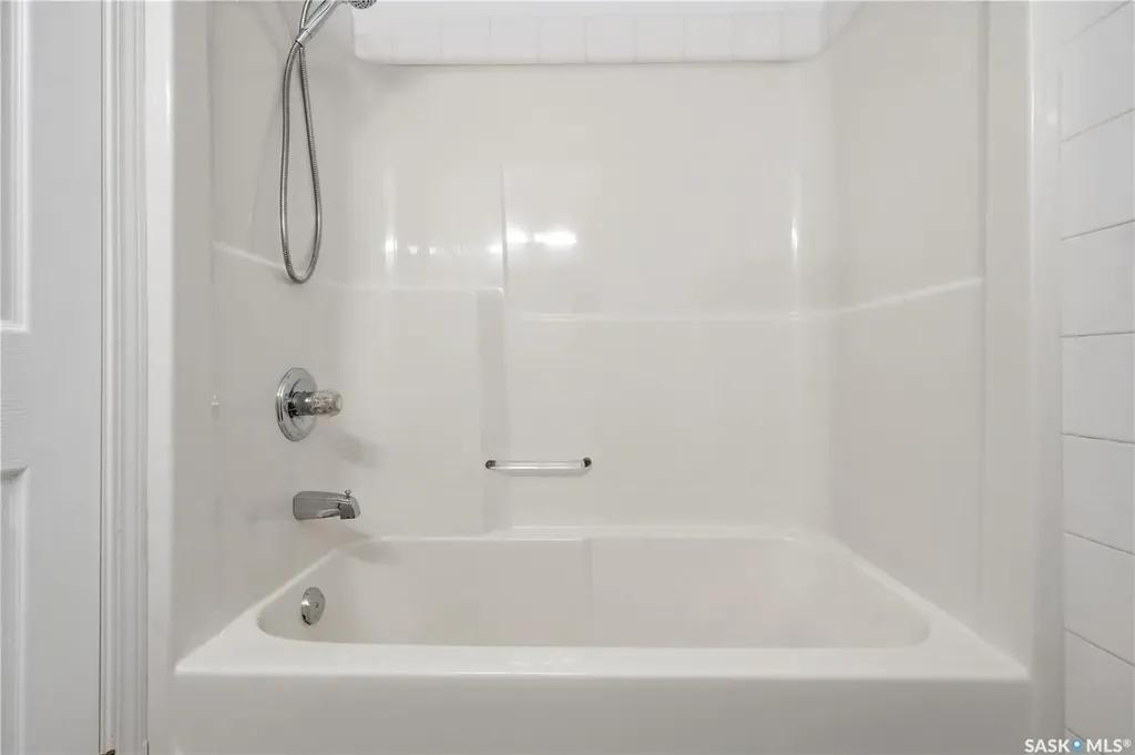 2248 Wascana Street Regina SK S4T 4K2
