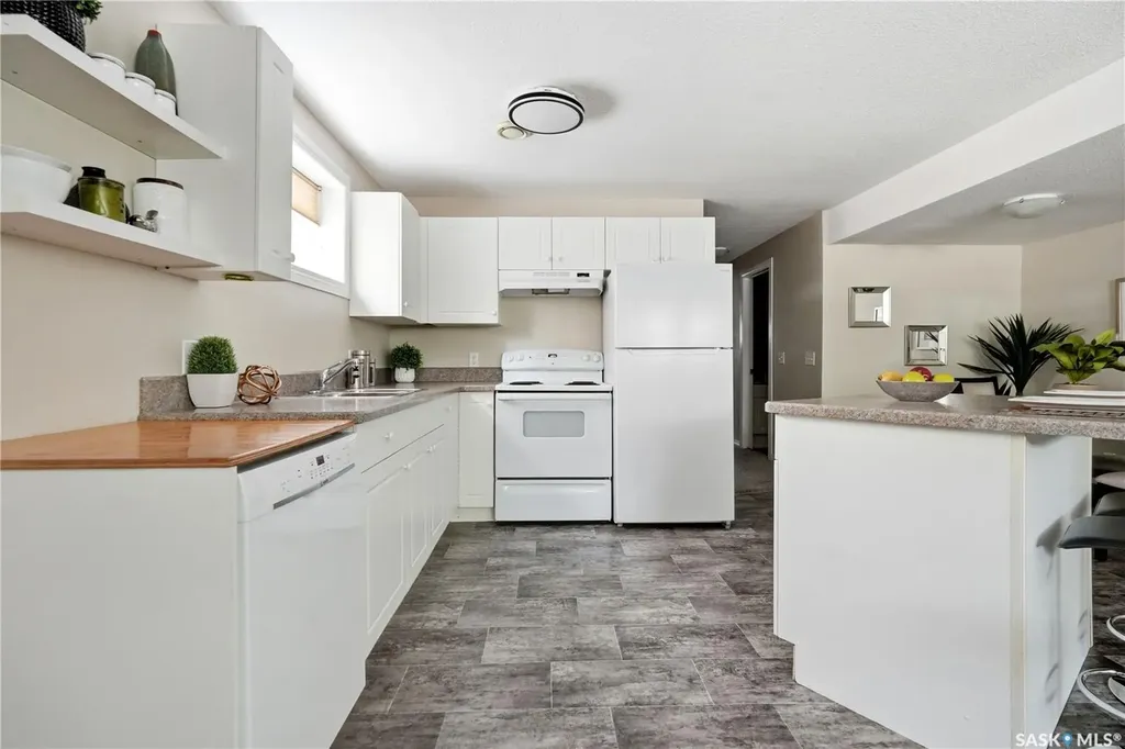 2248 Wascana Street Regina SK S4T 4K2