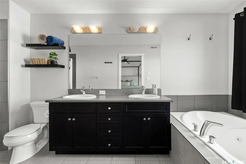 5018 Padwick Road Regina SK S4W 0C4