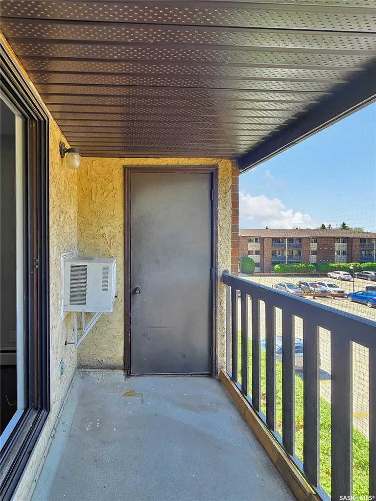 311 Tait Crescent Saskatoon SK S7H 5L7