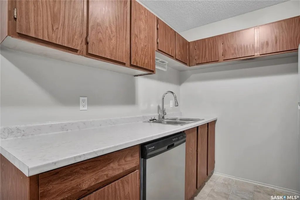 311 Tait Crescent Saskatoon SK S7H 5L7