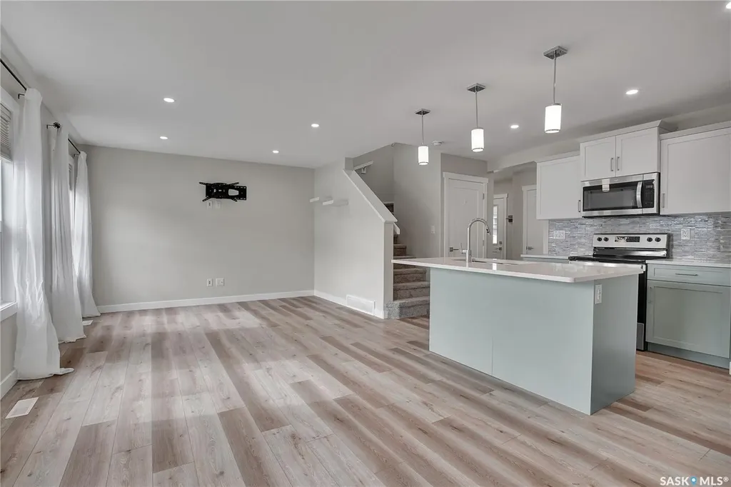 503 Schmeiser Avenue Saskatoon SK S7V 1P2