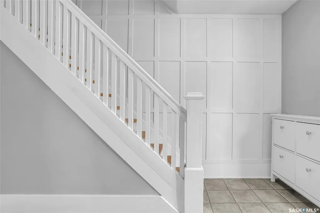 524 7th Street E Saskatoon SK S7H 0X7