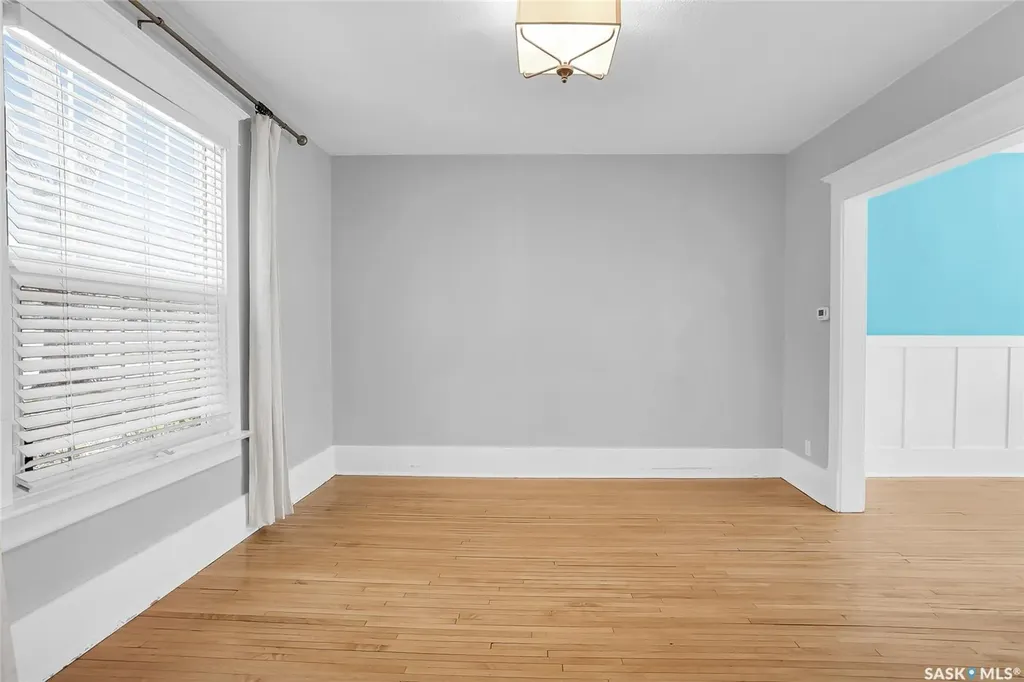 524 7th Street E Saskatoon SK S7H 0X7