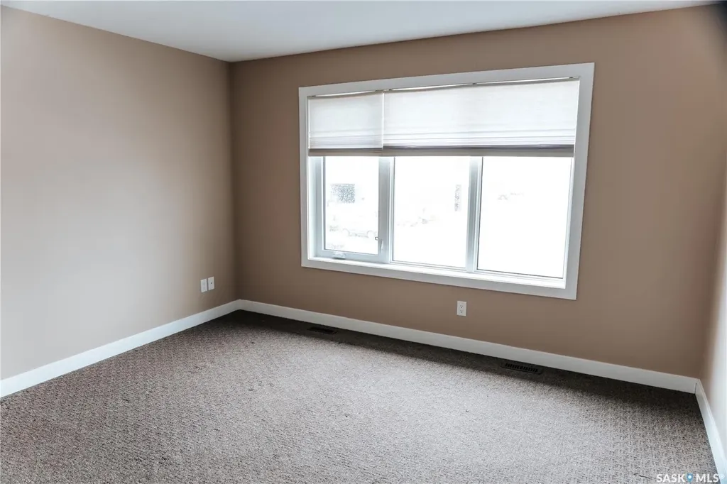 145 Mcintyre Street N Regina SK S4R 3B6