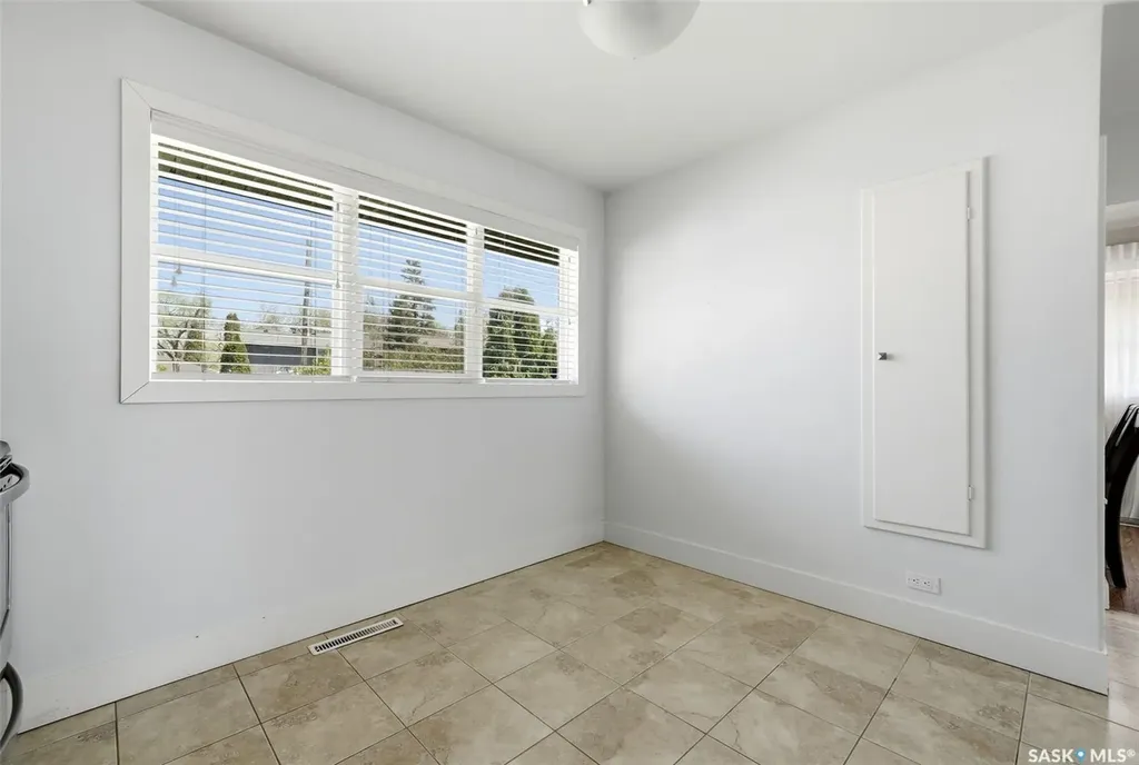 2533 Pasqua Street Regina SK S4S 0M3