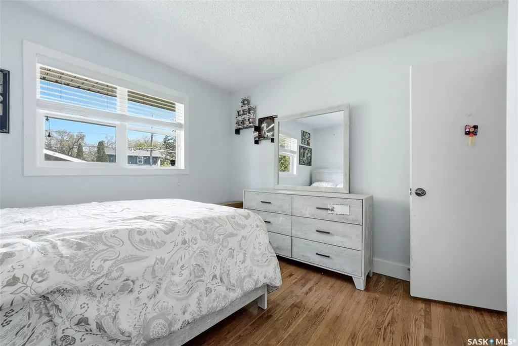 2533 Pasqua Street Regina SK S4S 0M3