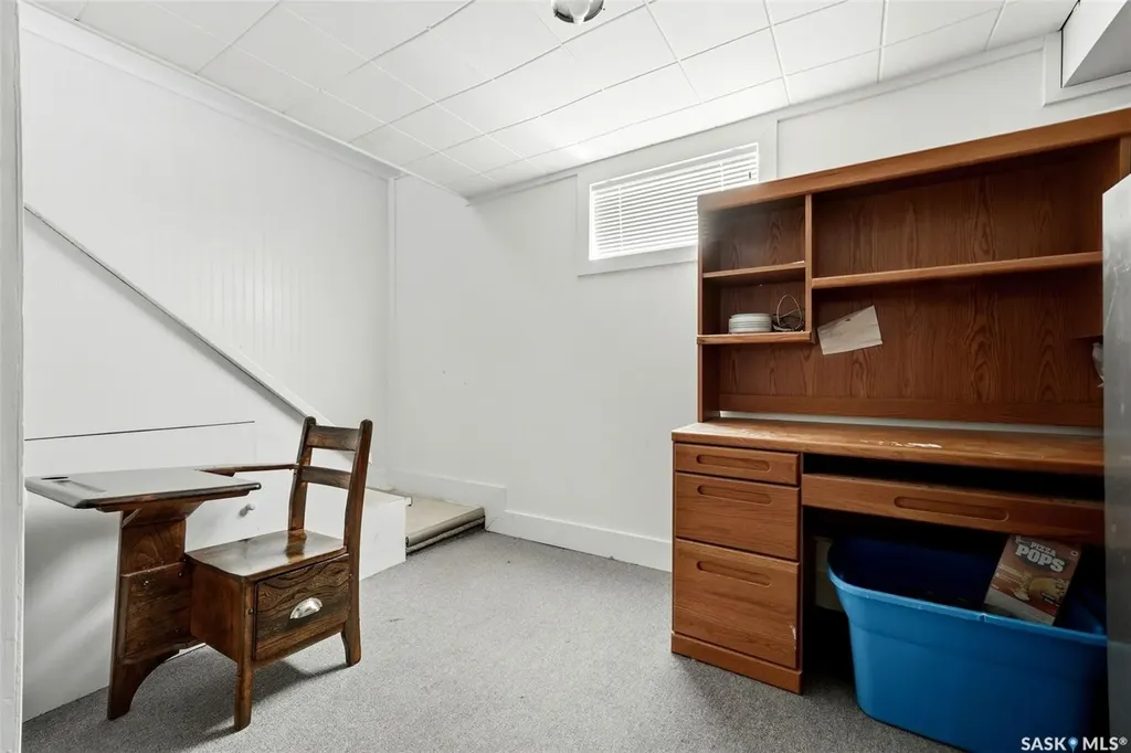 2533 Pasqua Street Regina SK S4S 0M3