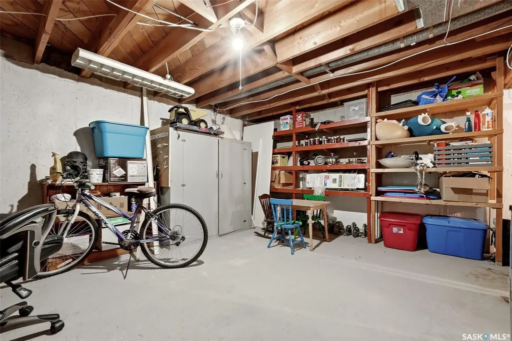 2533 Pasqua Street Regina SK S4S 0M3