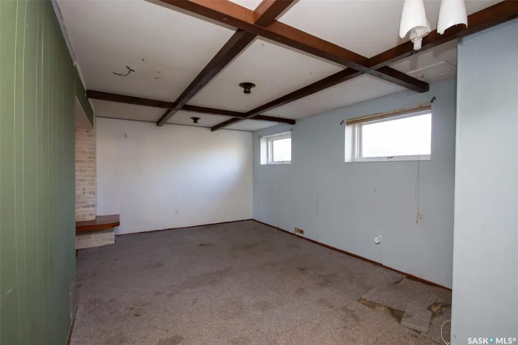 9704 97th Drive North Battleford SK S9A 0L4