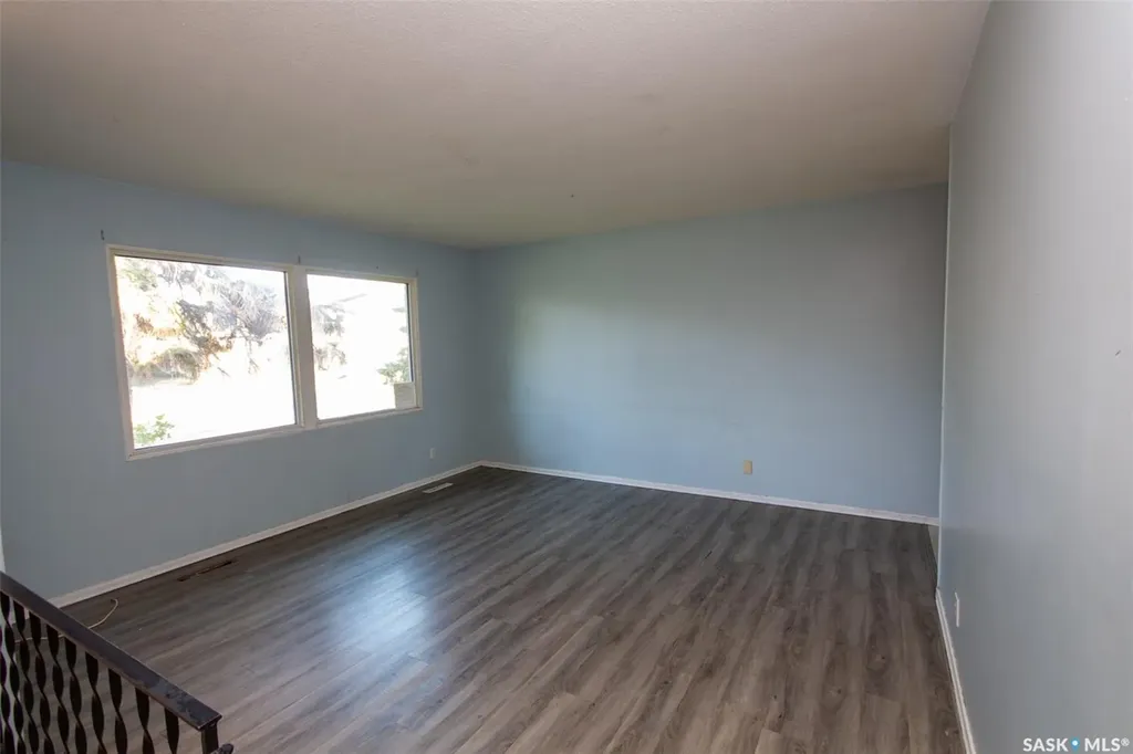 9704 97th Drive North Battleford SK S9A 0L4