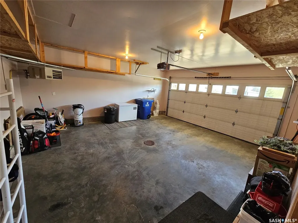 224 3rd Avenue W Unity SK S0K 4L0