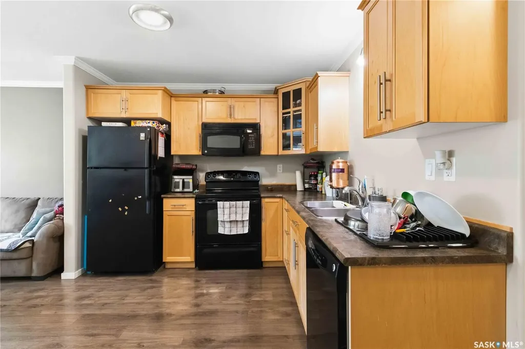 110 Shillington Crescent Saskatoon SK S7M 3Z8