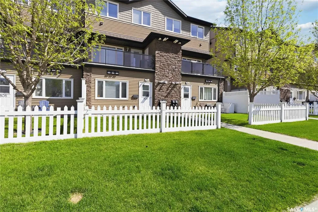 110 Shillington Crescent Saskatoon SK S7M 3Z8